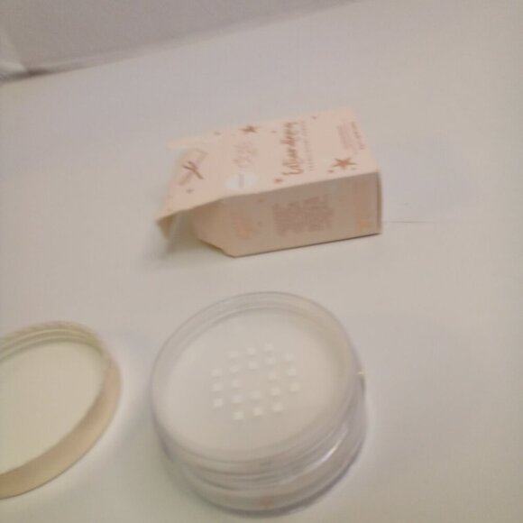 Ciate Extraordinary Translucent Powder .52 OZ Setting Powder - Picture 8 of 9